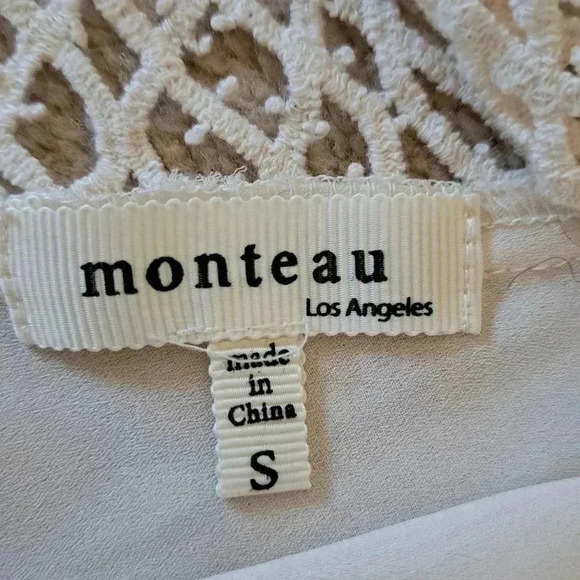 ❤️ Monteau Cream Blouse with crochet back - Picture 10 of 11